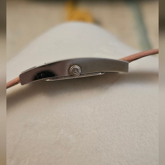 Gucci 3900L Watch EUC - Picture 7 of 8